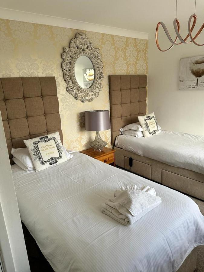 The Swan Inn Salisbury Wilton  ภายนอก รูปภาพ