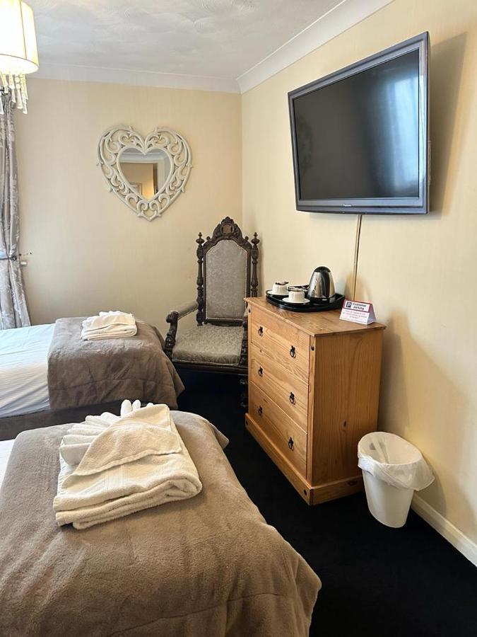 The Swan Inn Salisbury Wilton  ภายนอก รูปภาพ