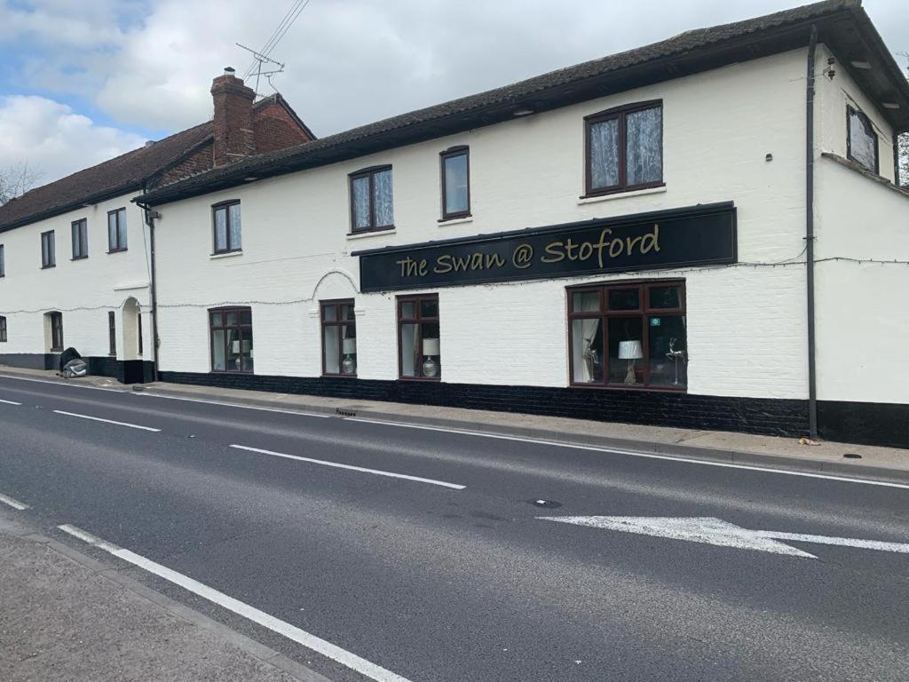 The Swan Inn Salisbury Wilton  ภายนอก รูปภาพ